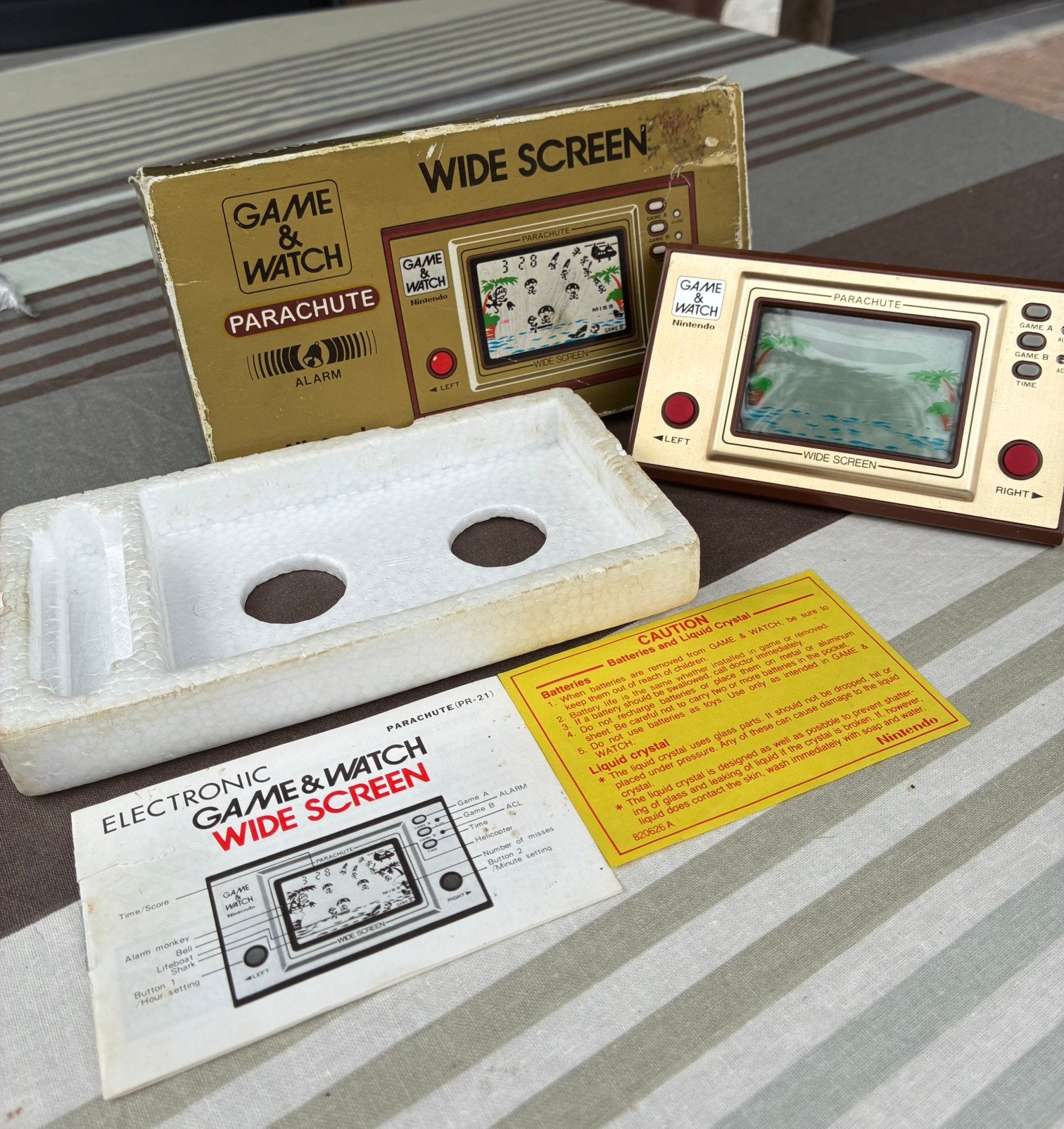 Nintendo Game&Watch Parachute 1981 PR-21 boxed, Consoles de jeu & Jeux vidéo, Consoles de jeu | Nintendo Portables | Accessoires