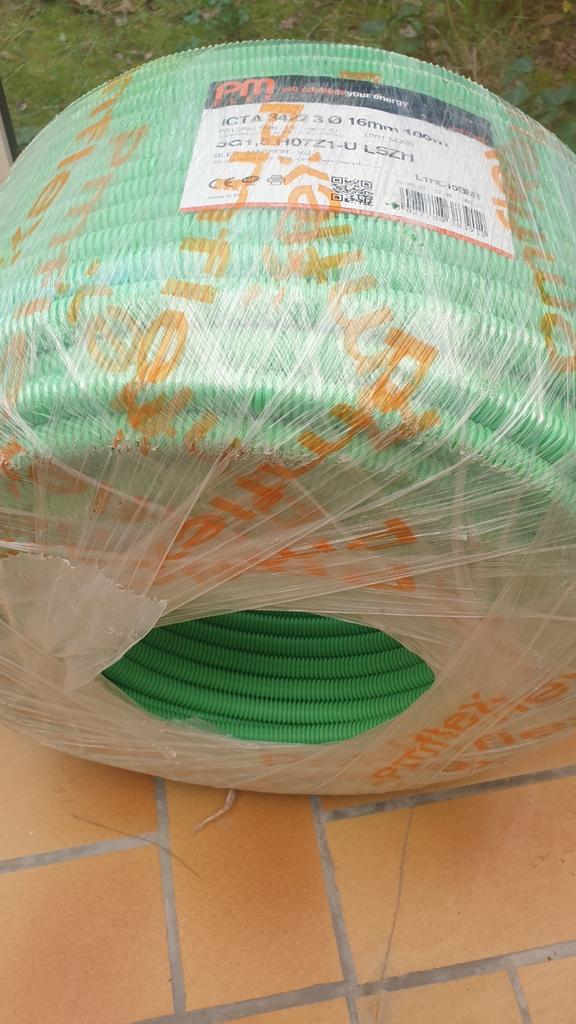 100 meter 3G1.5 voorbedrade kabel halogeenvrij brandveilig, Doe-het-zelf en Bouw, Ophalen, Nieuw, Kabel of Snoer