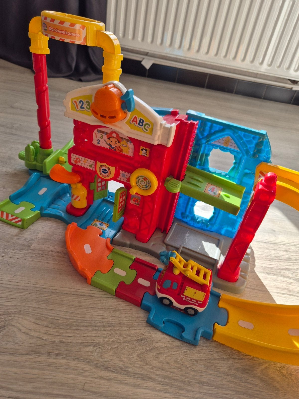 Vtech Toettoet Brandweerkazerne, Ophalen, Zo goed als nieuw, 2 tot 4 jaar