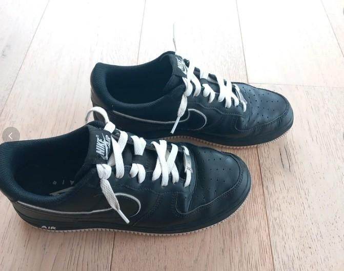 Air Force One 07 noires taille 41, Enlèvement ou Envoi, Nike, Chaussures à lacets, Porté