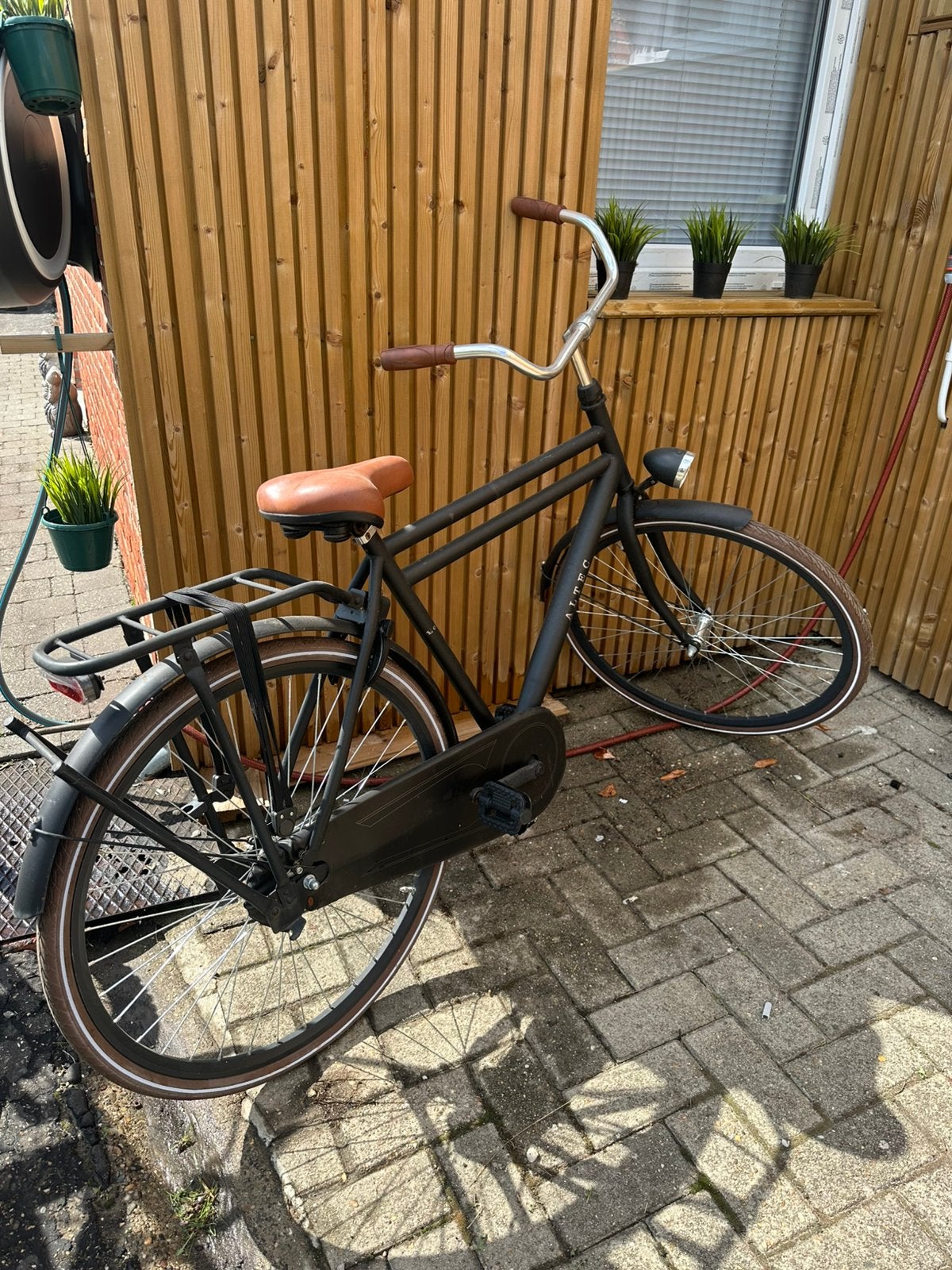 Zwarte stadsfiets / omafiets – klassieke stijl, Ophalen, Gebruikt
