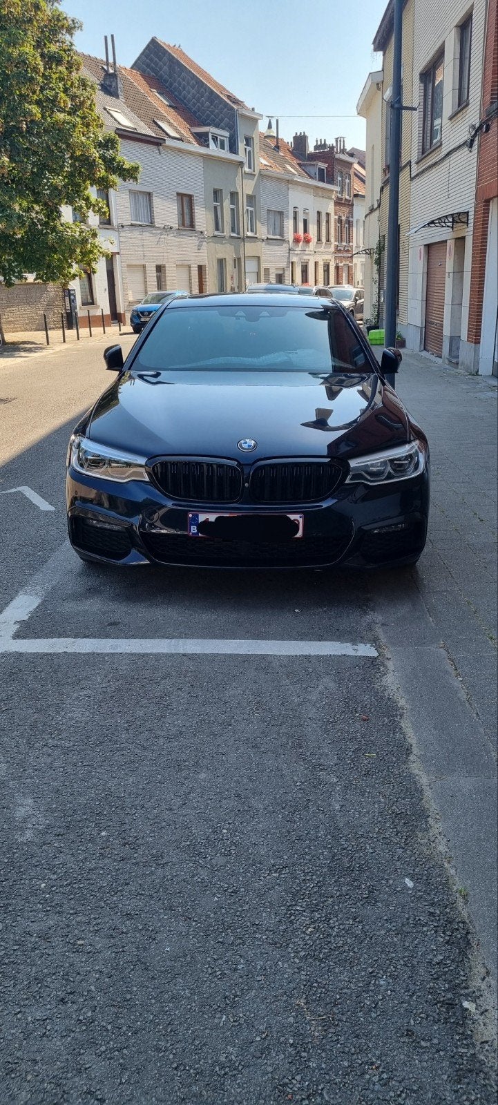 BMW 520D G30 PACK-M, Autos, Cuir, Euro 6, Noir, 5 portes