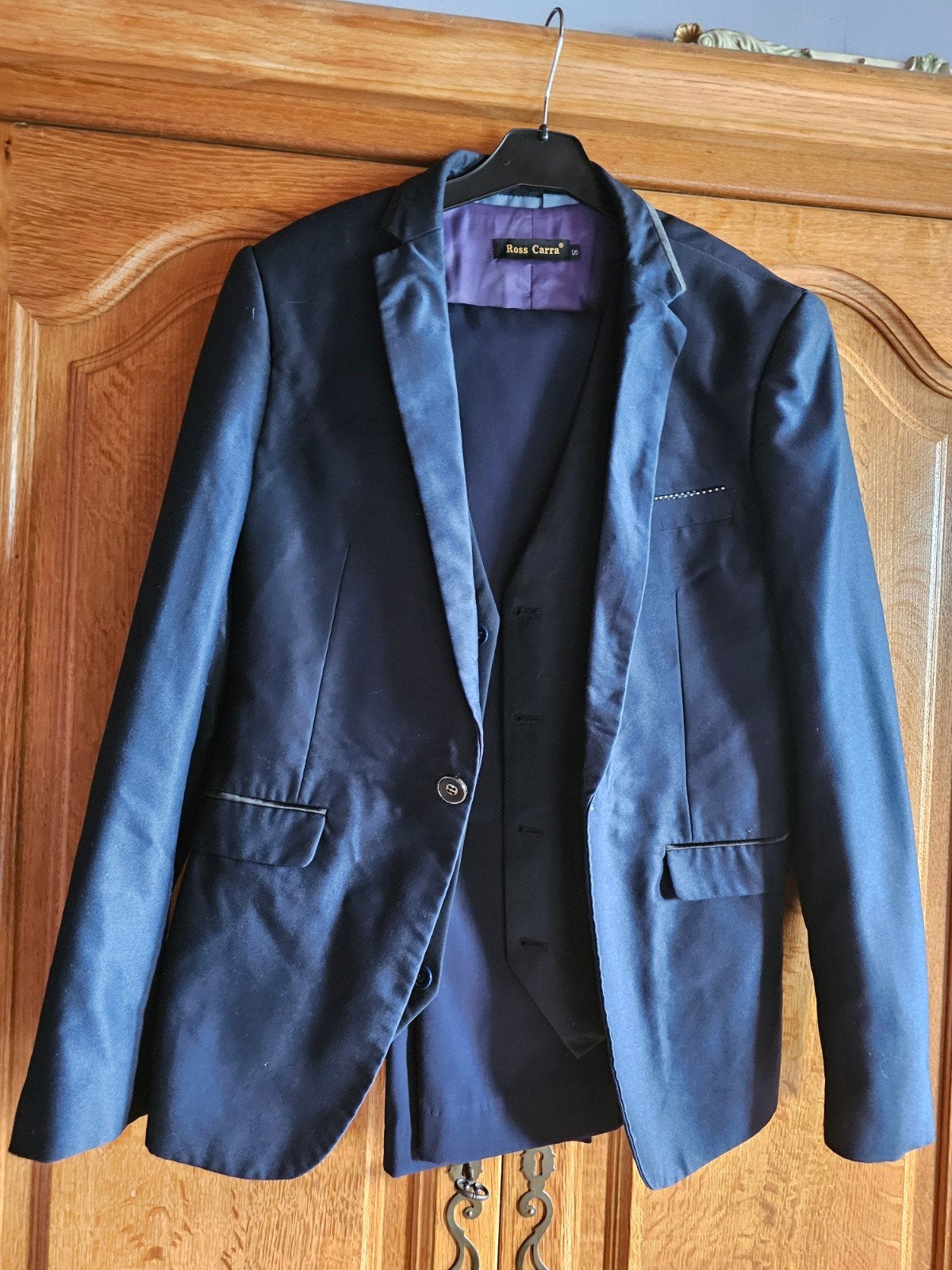 Costume homme taille S, Vêtements | Hommes, Costumes & Vestes, Enlèvement