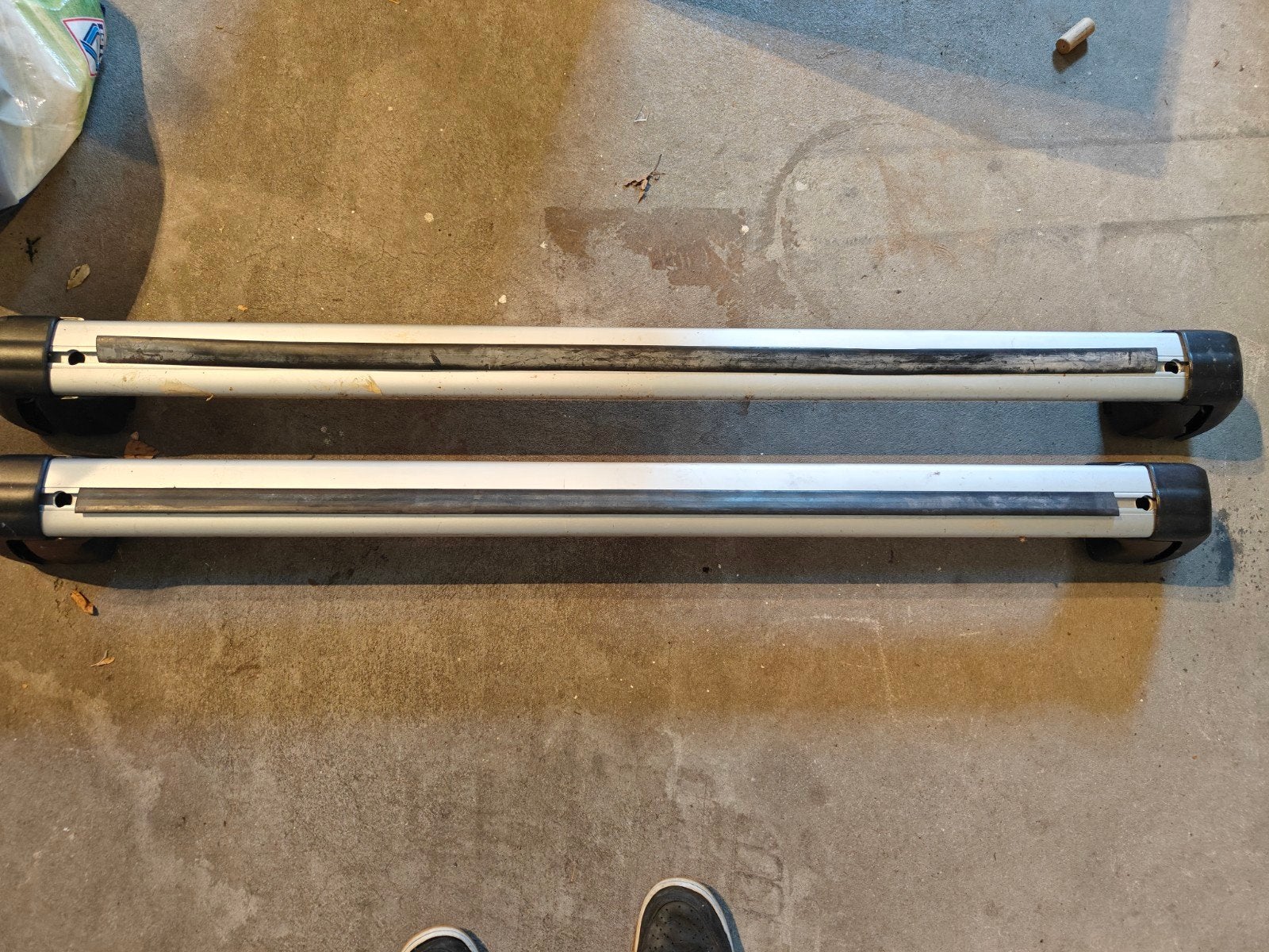 Jaguar F pace Roofrails, Enlèvement