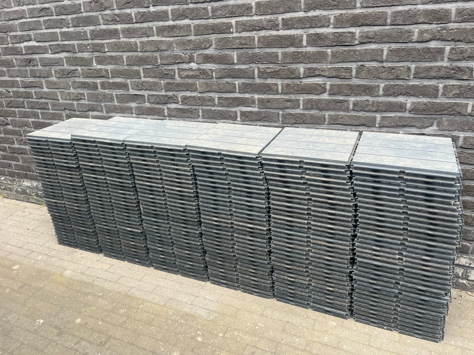 Ikea tegels, Doe-het-zelf en Bouw, Dakpannen en Dakbedekking, Ophalen, Zo goed als nieuw