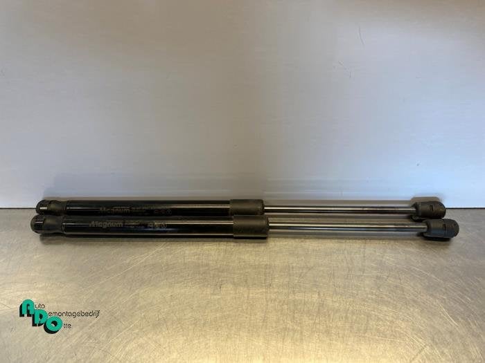 Kit amortisseur gaz hayon d'un Nissan Pixo (Pixo 09-), -, 3 mois de garantie, Utilisé, -