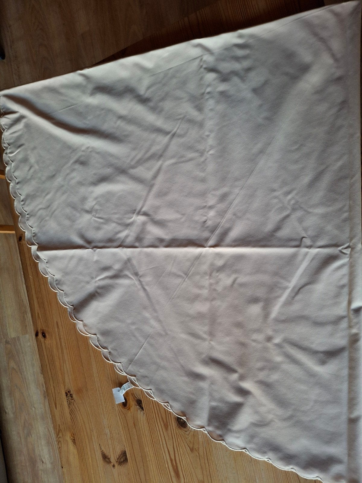 tafellaken rond doorsnee 166cm, Ophalen, Zo goed als nieuw, Rond, Beige