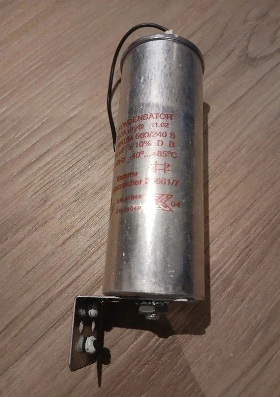 Condensator zonnebank 4 stuks, Hobby en Vrije tijd, Elektronica-componenten, Ophalen of Verzenden, Zo goed als nieuw