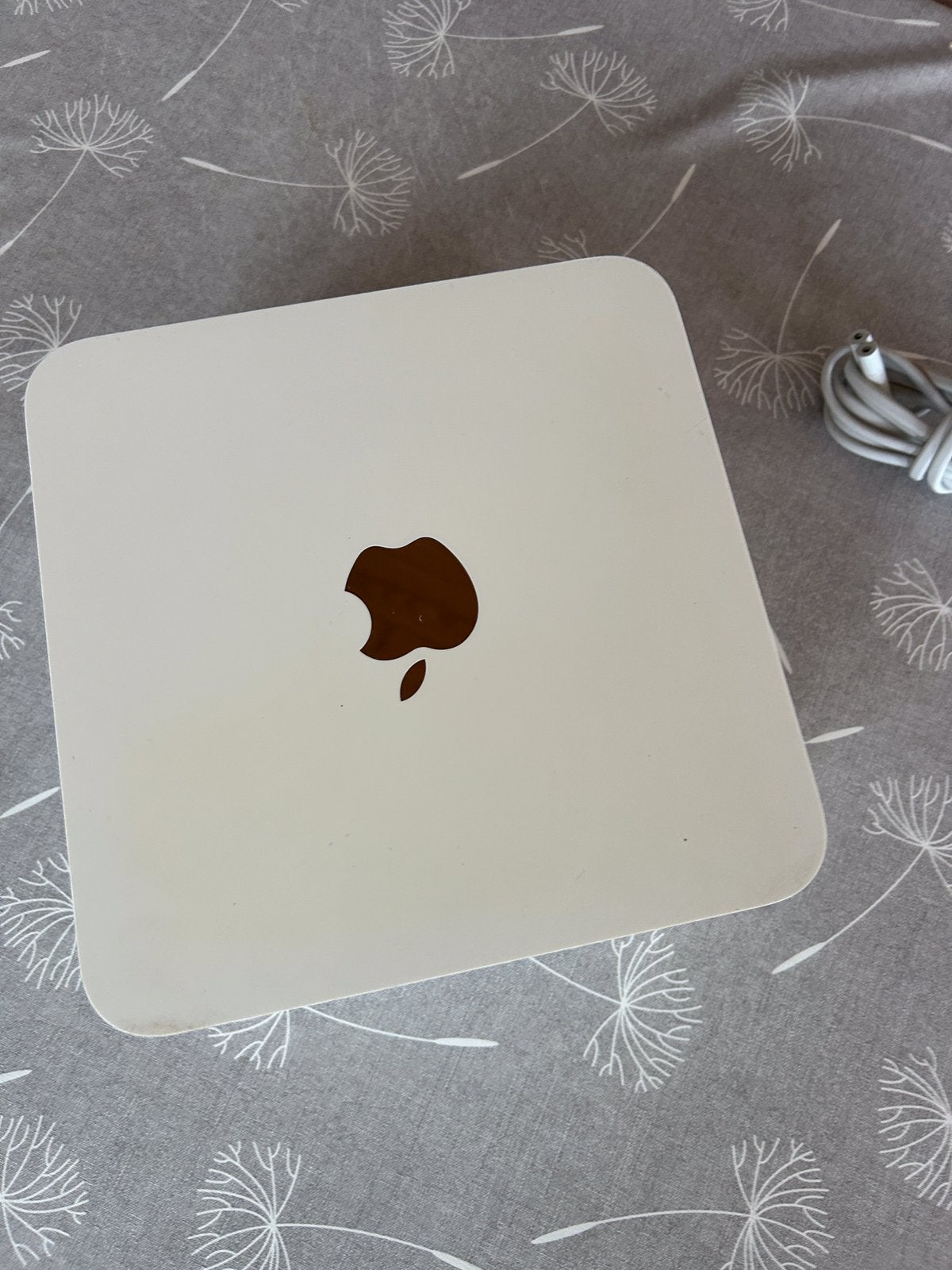 Apple time machine 2 tb, Computers en Software, Ophalen of Verzenden, Zo goed als nieuw