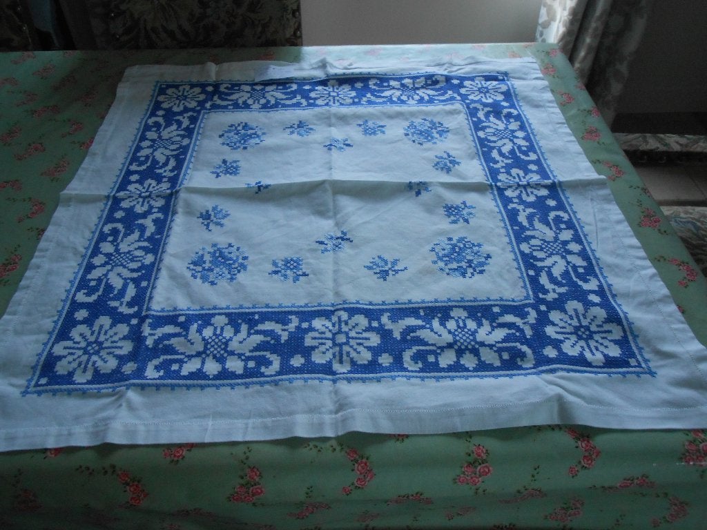 vintage geborduurd tafelkleed, Tafelkleed, Ophalen of Verzenden, Geborduurd