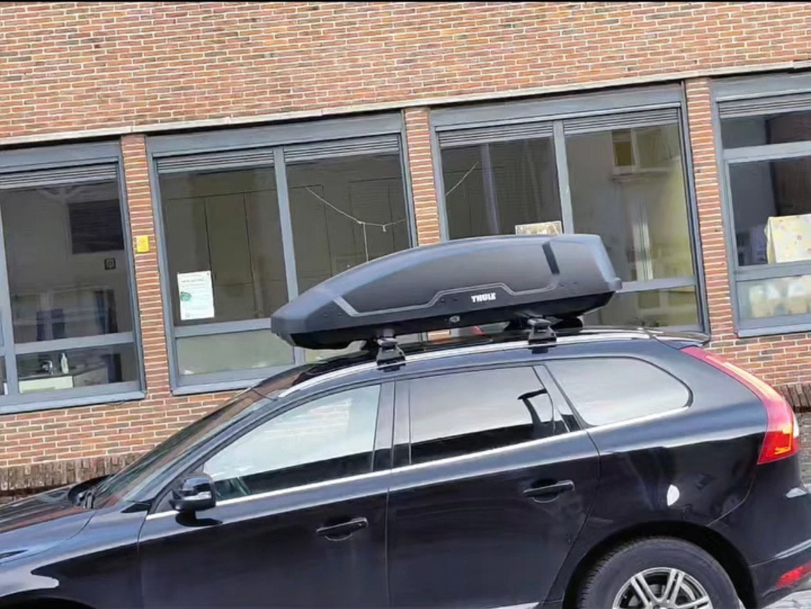Dakkoffer Thule Trip G2 M met dakdragers Volvo, Ophalen, Zo goed als nieuw