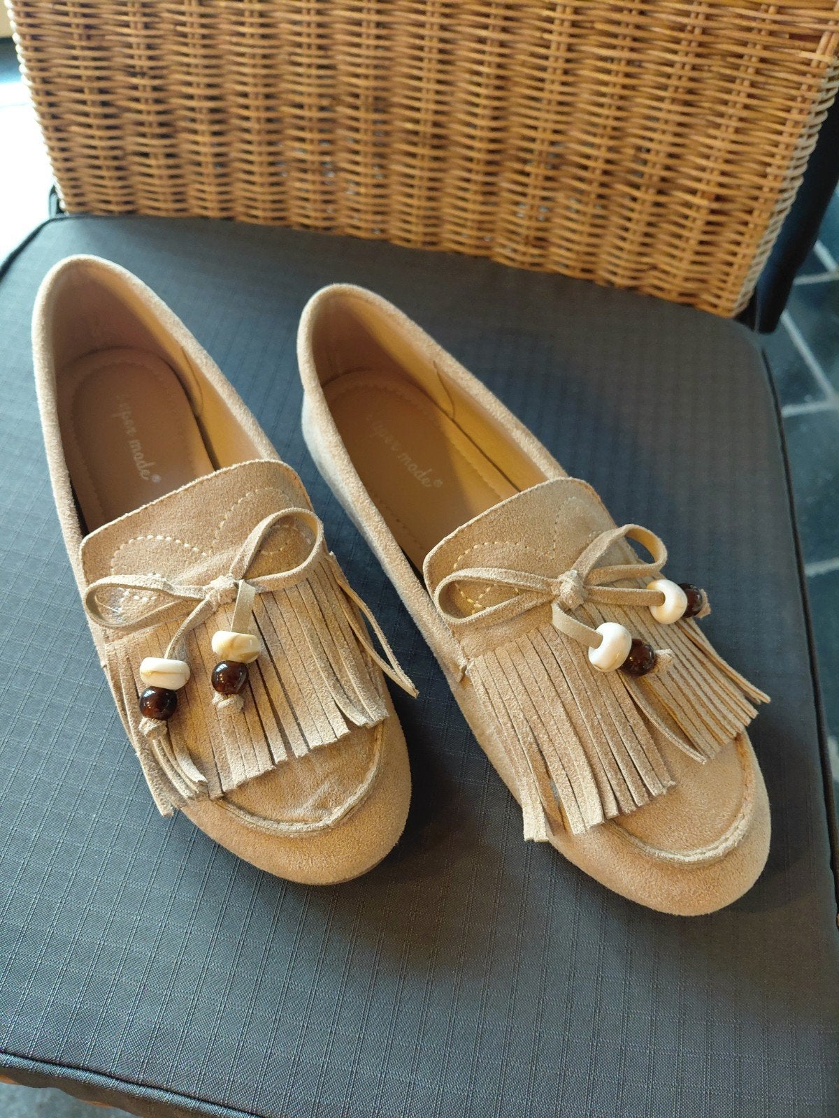 Beige, suède moccasins/schoen - nieuwstaat, Kleding | Dames, Schoenen, Ophalen of Verzenden, Nieuw, Beige