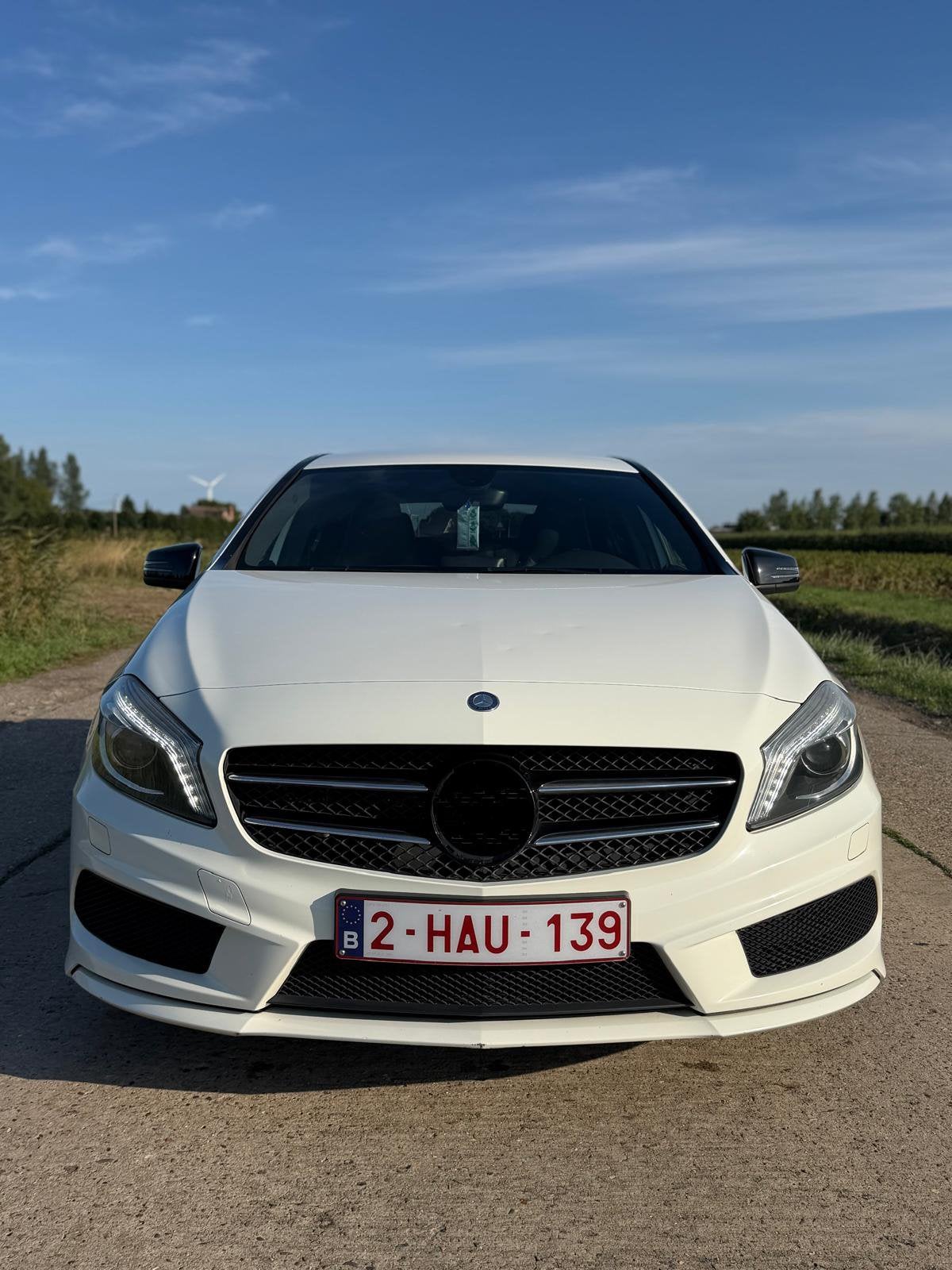 Mercedes-Benz A180 AMG Pack – Benzine, Auto's, Mercedes-Benz, Bluetooth, Euro 6, 1600 cc, Wit