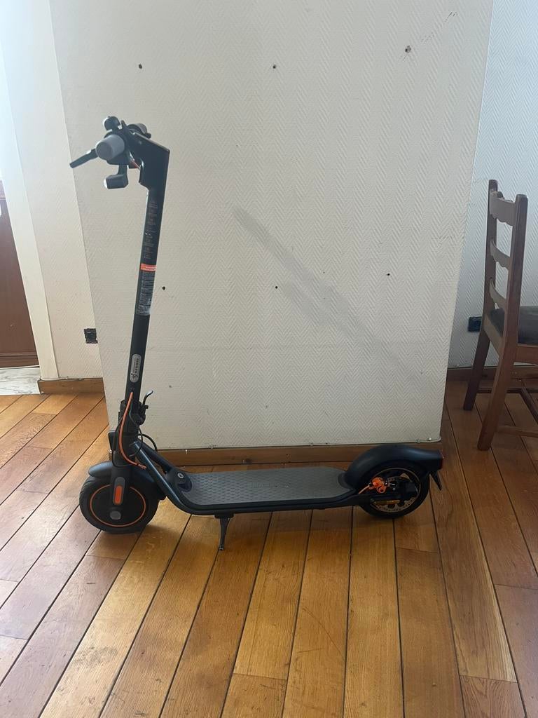 Trottinette électrique ninebot, Ophalen of Verzenden, Zo goed als nieuw