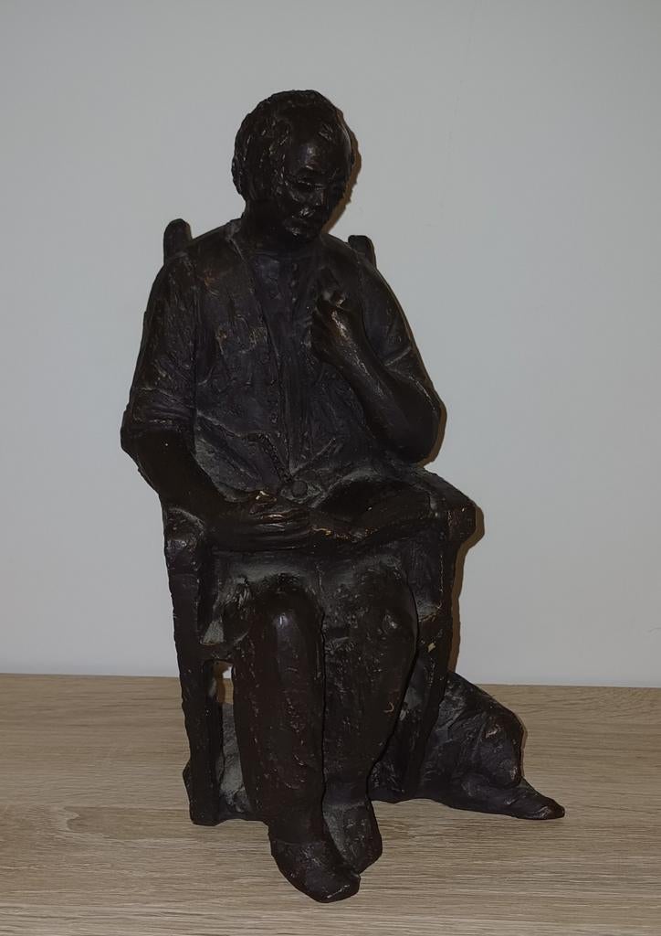 Beeld van zittende man met pijp en hond, Enlèvement ou Envoi, Comme neuf, Humain