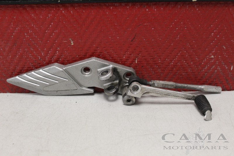 SCHETSPLAAT LINKS VOOR Kawasaki, Dhr. S. di Majo, Gebruikt, Info@cama-motorparts.nl, P.J. Troelstraweg 8 8
3144 CX  MAASSLUIS, NL