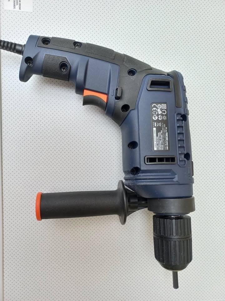 Boormachine met klop- en schroef functie -- nieuw !!, Bricolage & Construction, Outillage | Foreuses, Neuf, 400 à 600 watts, Enlèvement ou Envoi