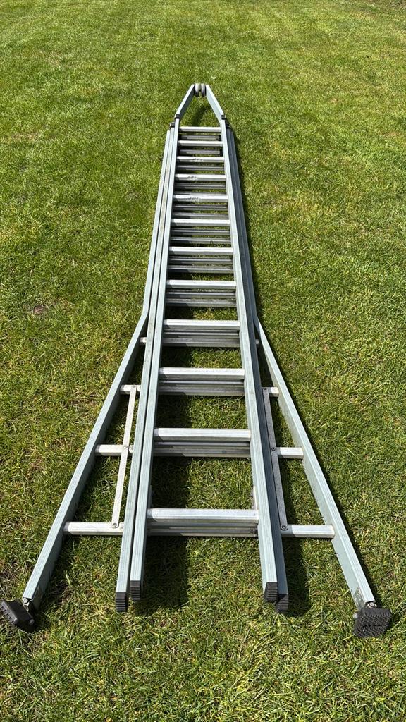 Puntladder, Ophalen, Zo goed als nieuw