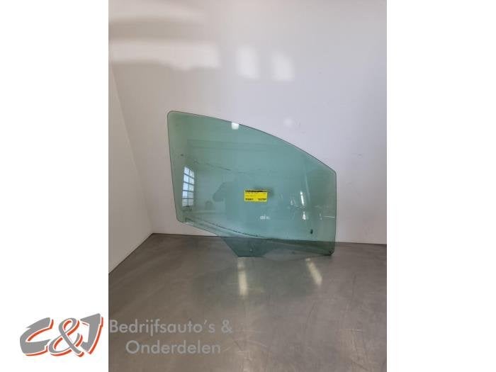Vitre portière 4portes avant droite d'un Ford Transit Couri, -, 3 mois de garantie, -, -