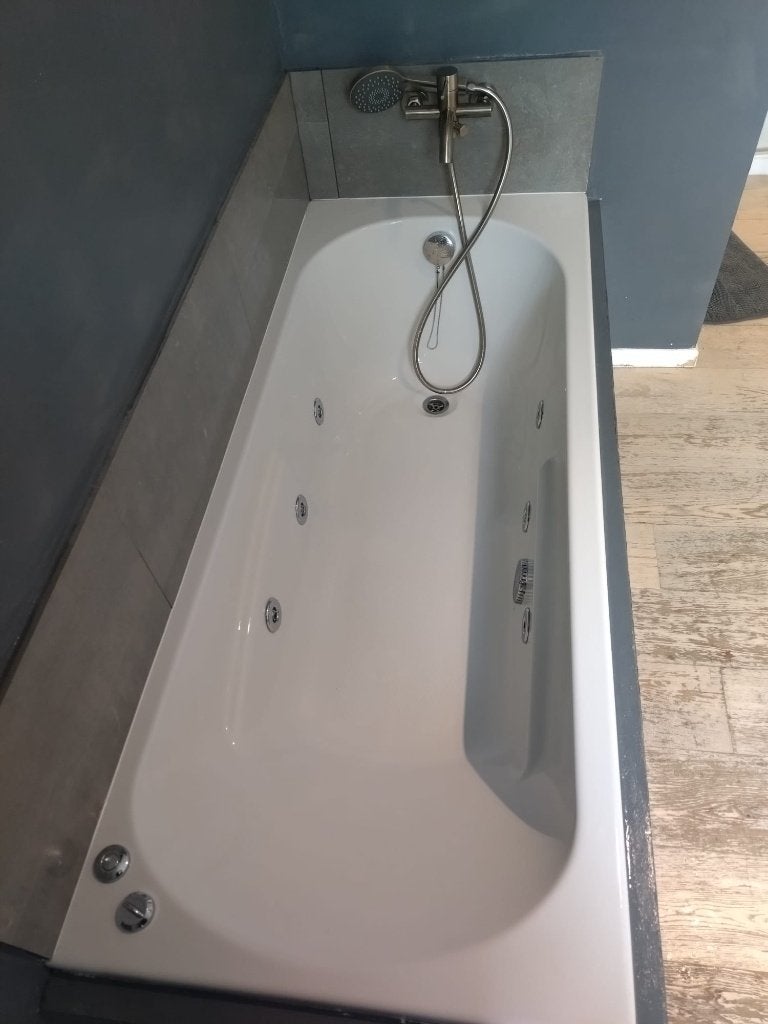 Jacuzzi bad met 6 jets met badkraan, Ophalen, Gebruikt, Inox, Bad