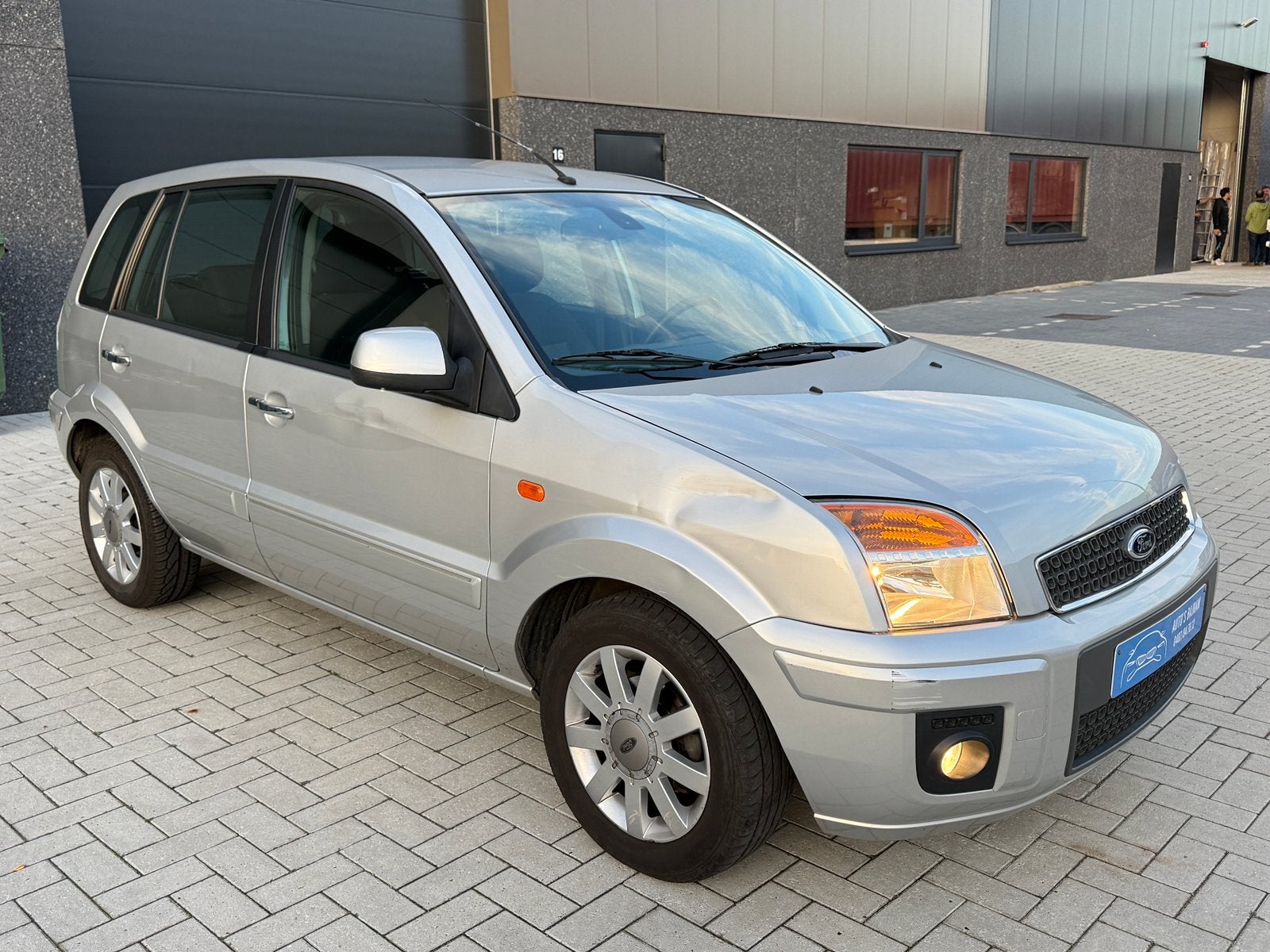 Ford Fusion - 1.6 benzine automaat 105.000km eerste eigenaar, Autos, Argent ou Gris, Achat, 4 portes, Isofix