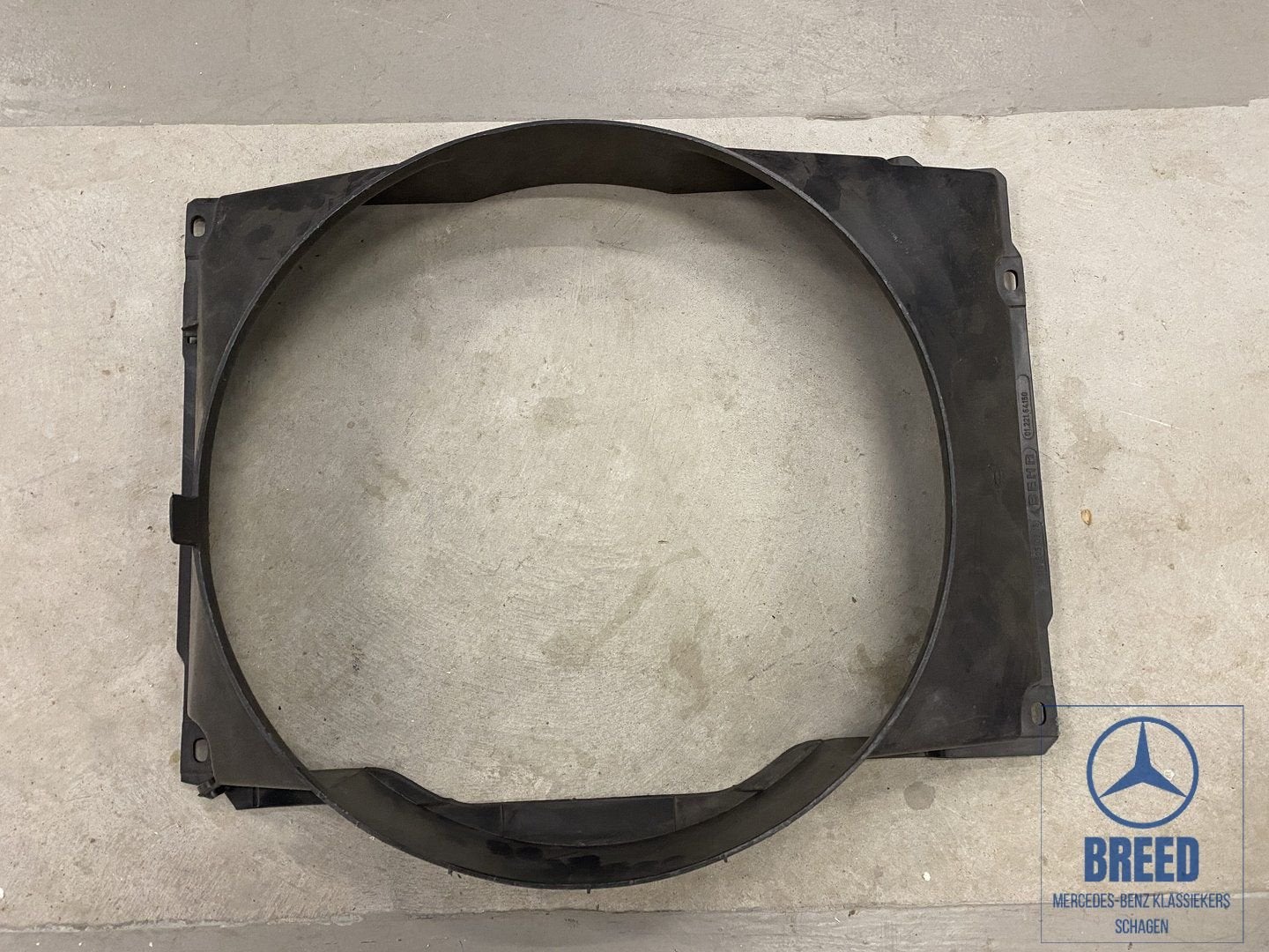 NOS radiateurkap Mercedes-Benz W115 200 220 230.4 200D 220D, Auto-onderdelen, Motor en Toebehoren, -, Nieuw, Ophalen of Verzenden