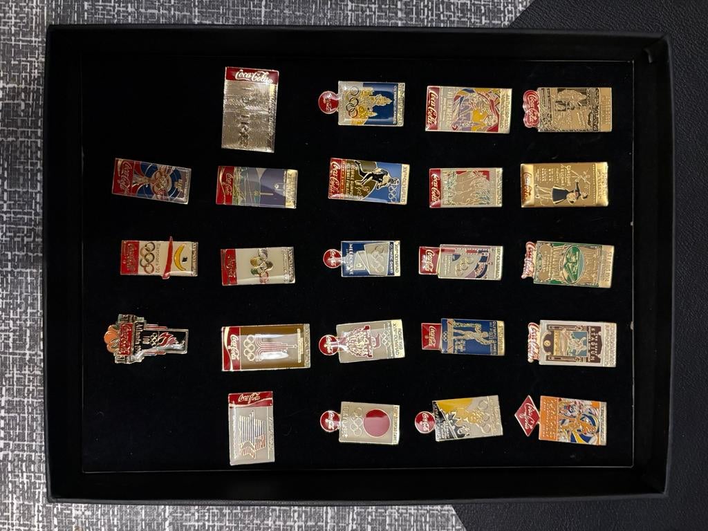 Coca Cola pin collection!, Verzamelen, Ophalen of Verzenden, Zo goed als nieuw, Merk, Speldje of Pin