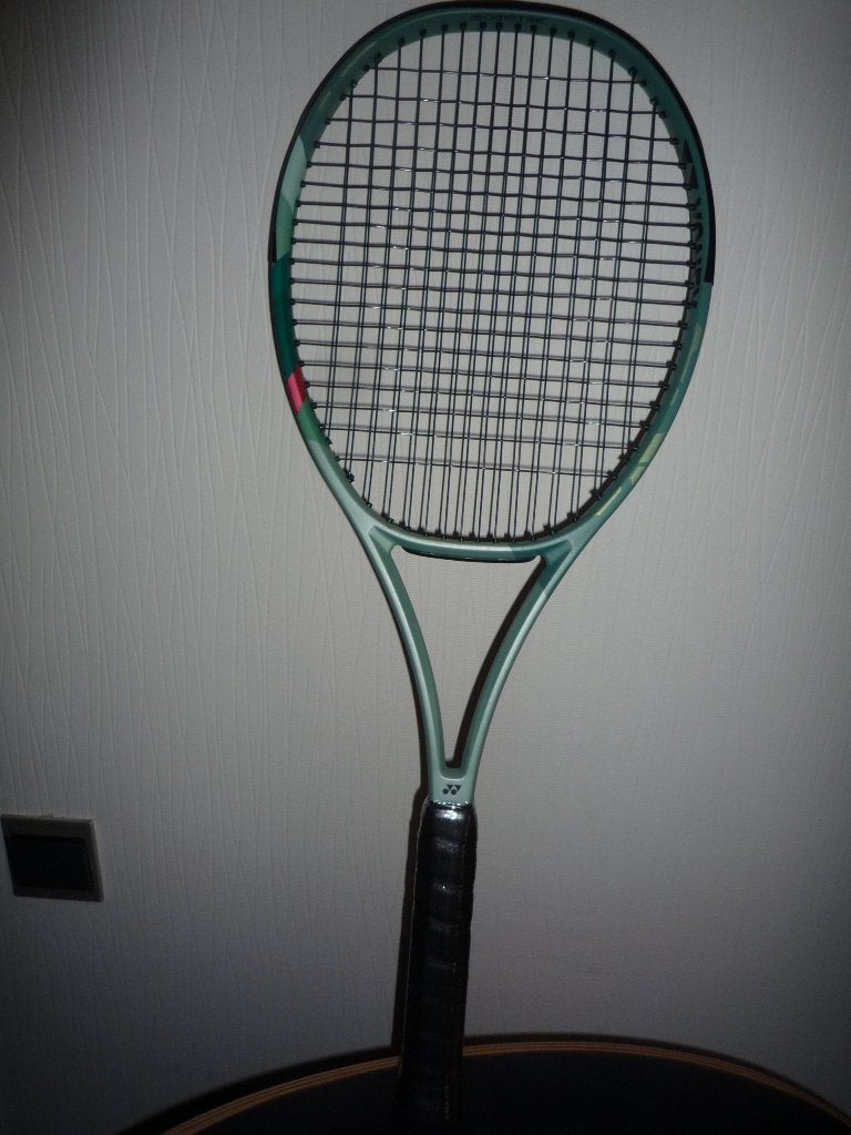 2 x Tennisracket yonex PERCEPT 97, Sports & Fitness, Tennis, Neuf, Autres marques, Raquette, L4