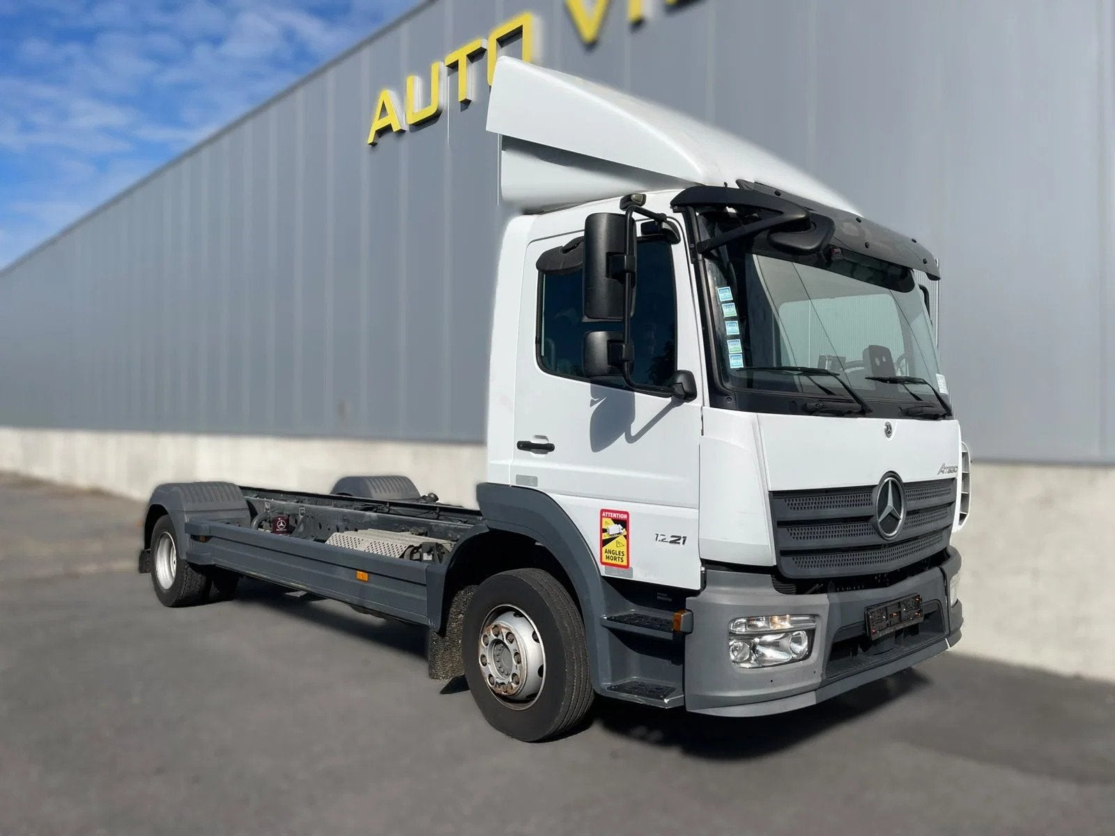 Mercedes-Benz Atego 1221 *Luchtvering A verstelbaar*Airco*Cr, Auto's, Automaat, Achterwielaandrijving, Wit, Mercedes-Benz