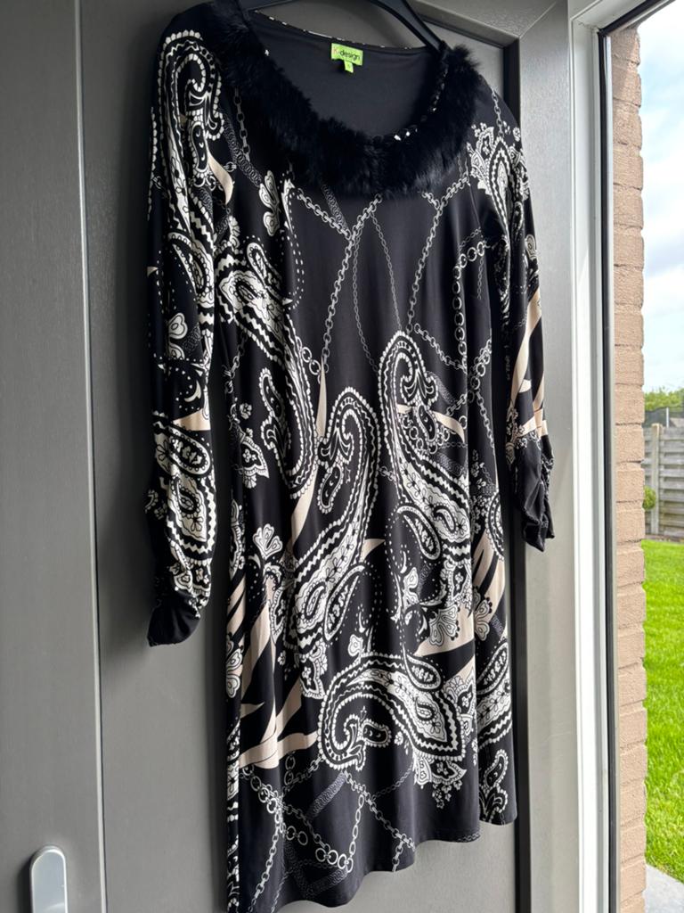 Kleedje K-Design M s/m perfecte staat!, Kleding | Dames, Jurken, Ophalen, Zo goed als nieuw