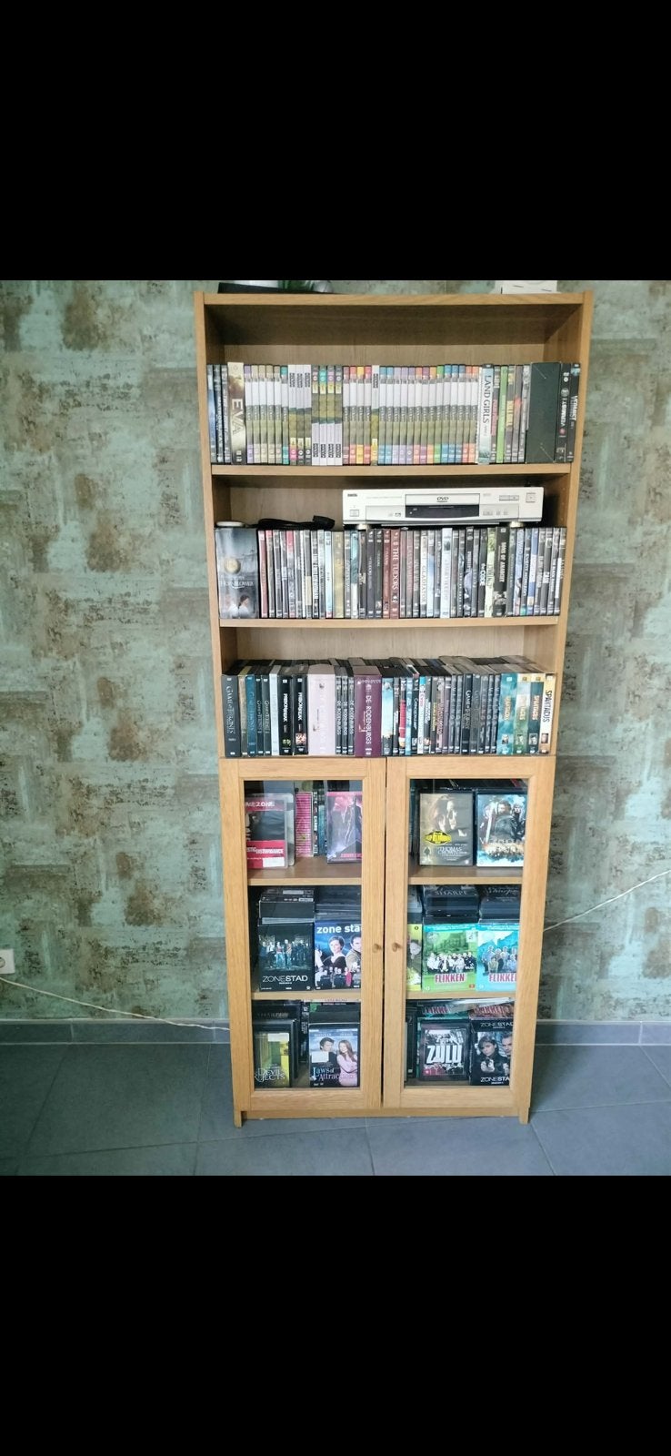 Kast met dvd’s  en dvd speler, Enlèvement, Comme neuf