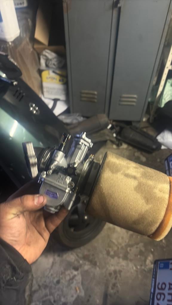 Inlaat set piaggio 24mm, Ophalen, Gebruikt