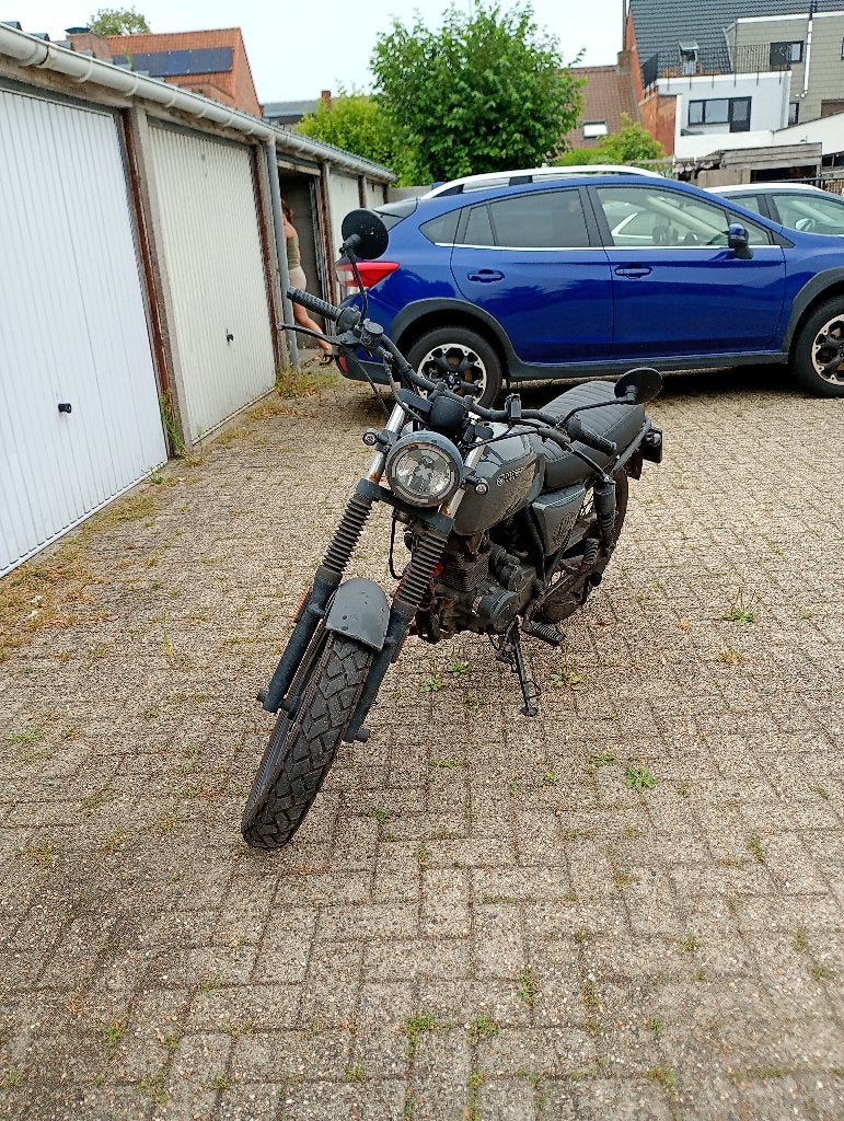 Brixton Cromwell 125, Motoren, Gebruikt, Particulier, 125 cc, 11 kW of minder