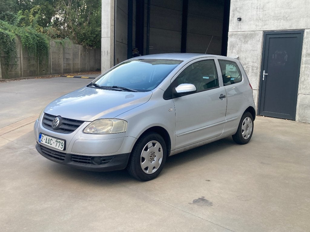 VW FOX 1.2benzine 2010 met 102000km*airco*LEZ OK*garantie, 4 zetels, Stof, Bedrijf, Handgeschakeld
