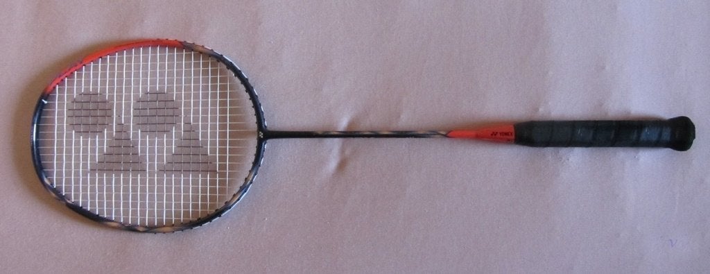 Raquette badminton yonex astrox 77 play, Sports & Fitness, Enlèvement ou Envoi, Comme neuf, Raquette(s)