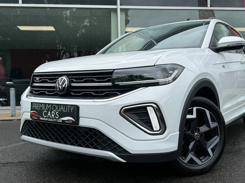 Volkswagen T-Cross R-Line / SFEERVERLICHTING / ZETELVERWARMI, Gebruikt, Zwart, 1770 kg, 116 pk