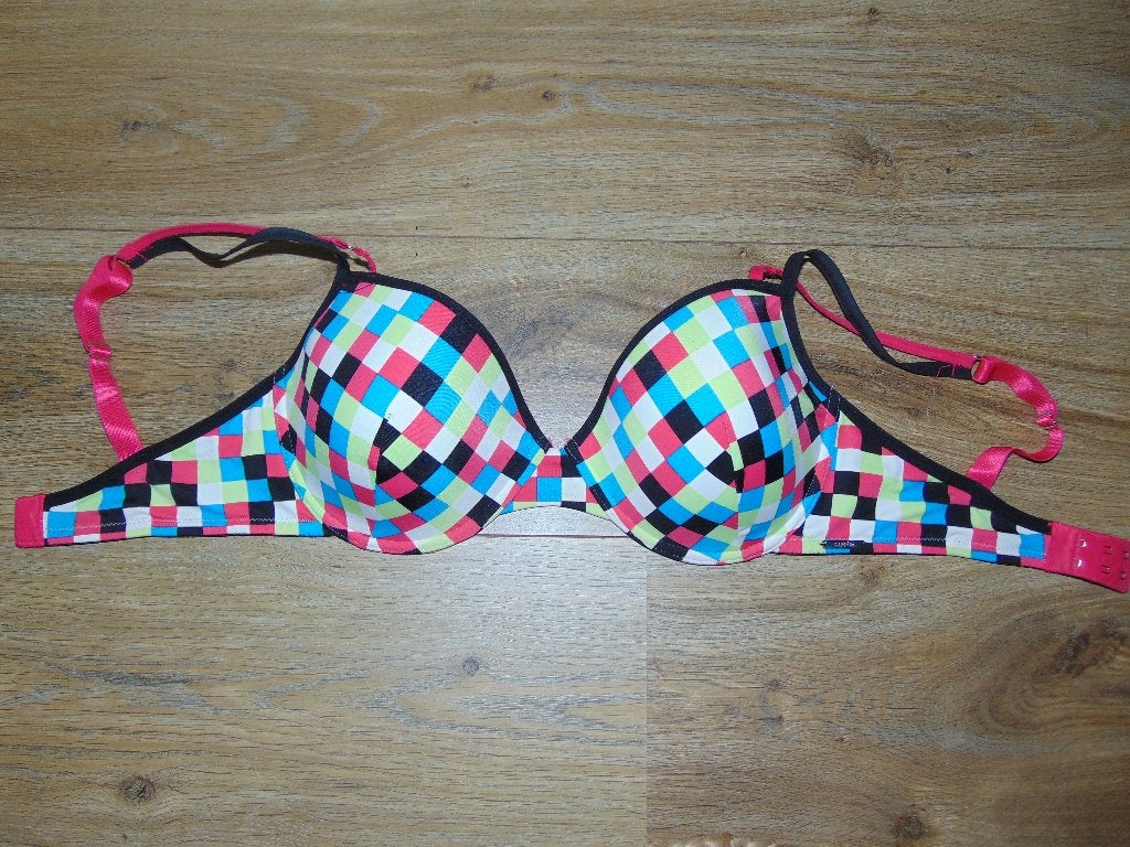 BH Sapph 75E nieuwstaat, Vêtements | Femmes, Sous-vêtements & Lingerie, Enlèvement ou Envoi, Soutien-gorge