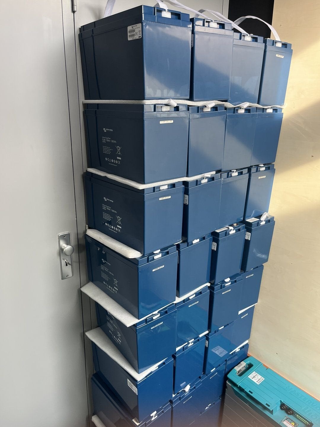 Nieuwe Victron Lithium 100Ah Superpack accu's voor in o.a. C, Neuf, -, -, -
