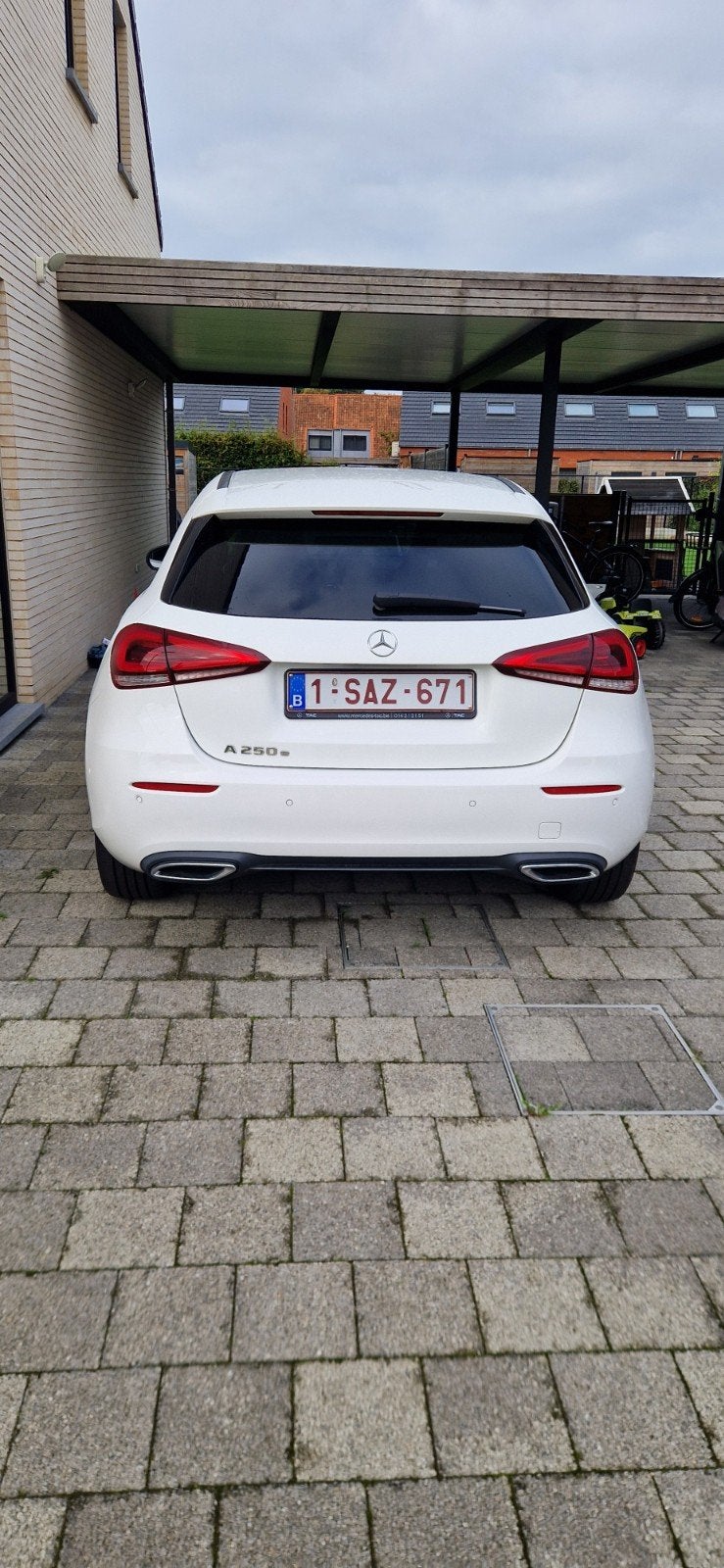 Mercedes A250e 50.000km!!!, Auto's, Automaat, Leder, 5 zetels, 5 deurs