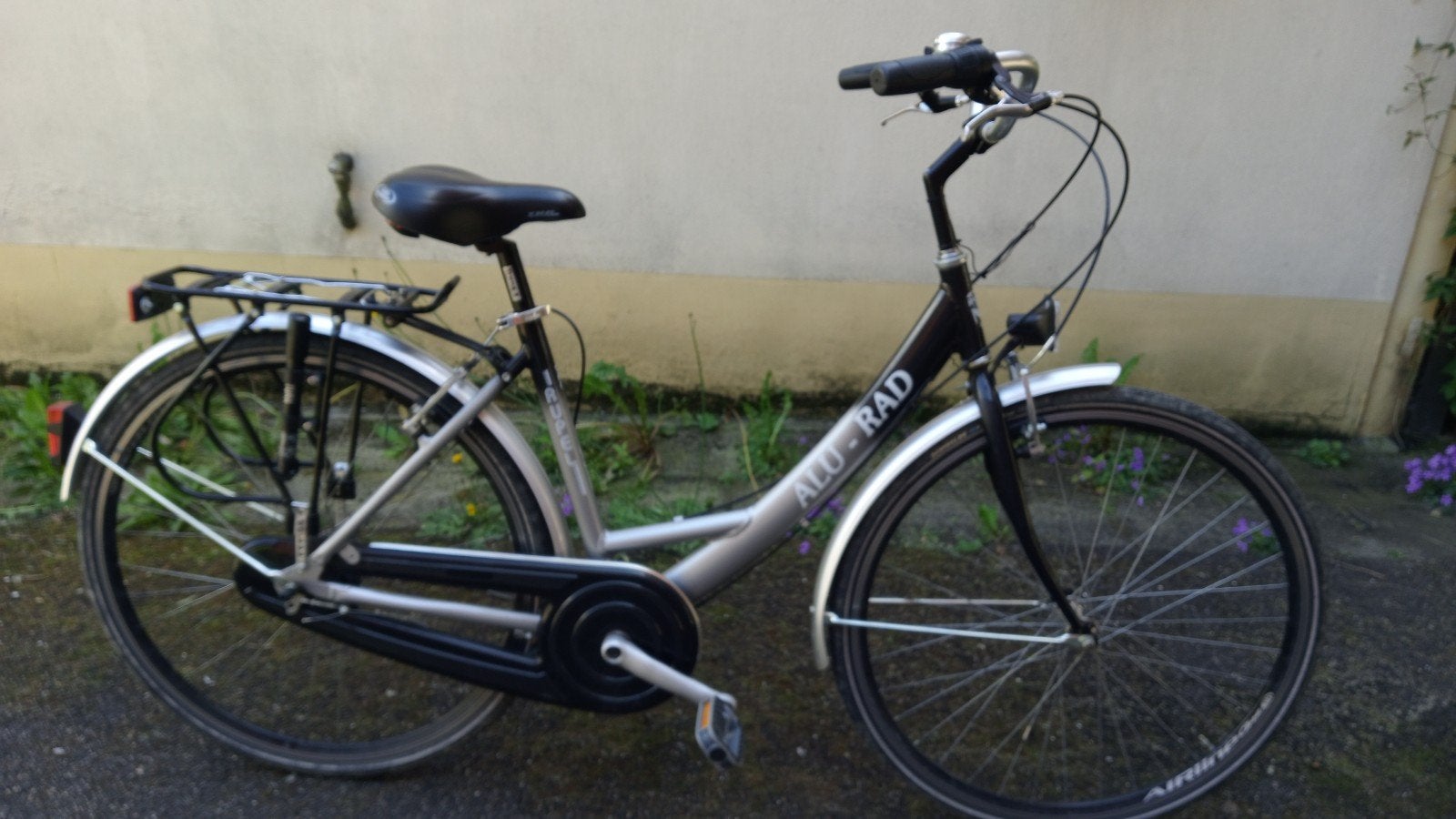 Damesfiets, Fietsen en Brommers, Ophalen