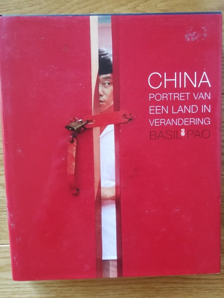 livre d'art LA CHINE, UN PAYS EN MUTATION - Pao/nl, Livres, Guides touristiques, Enlèvement ou Envoi, Comme neuf, Autres types