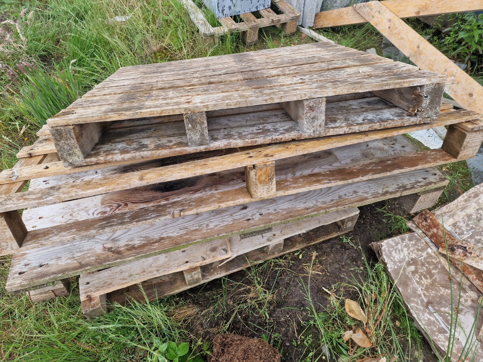 4 pallets, Doe-het-zelf en Bouw, Ophalen, Zo goed als nieuw, Pallet