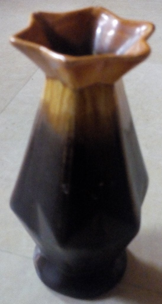Petit vase brun, Enlèvement ou Envoi