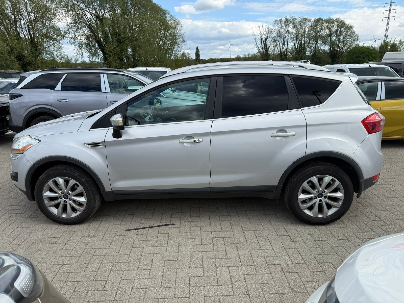 Ford Kuga 2.0tdci Titanium Euro5, Autos, Ford, Achat, Capteur de stationnement, Entreprise, Boîte manuelle