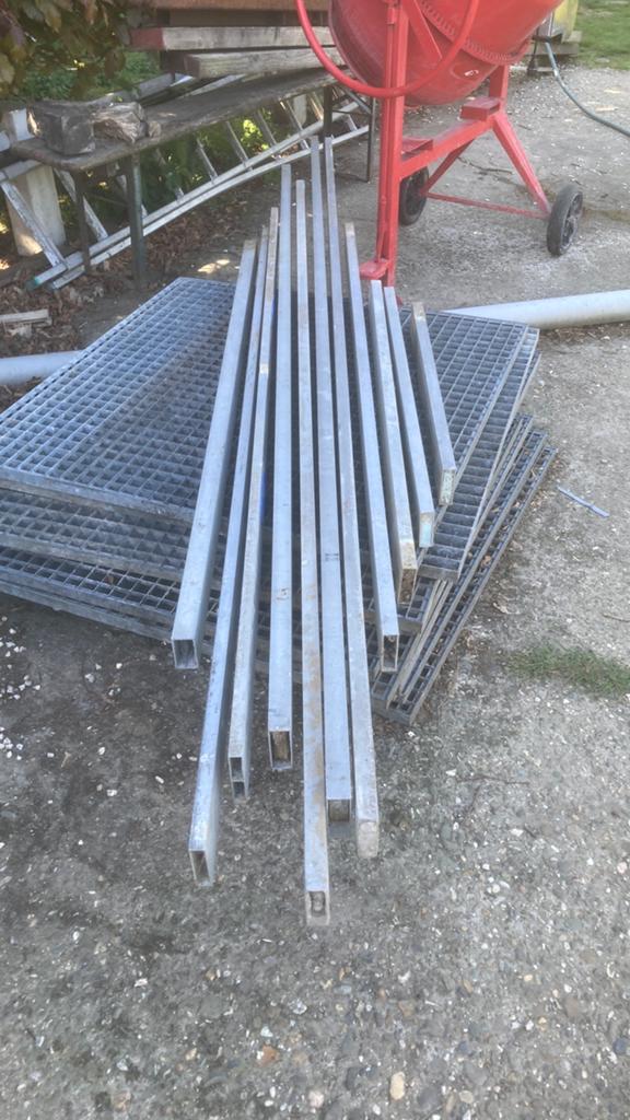 Aluminium. Chape afrijg regels, Ophalen, Zo goed als nieuw