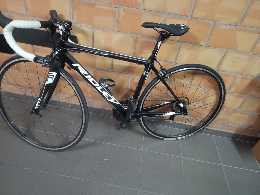 Vélo de route Ridley pour femmes noir - carbone, Vélos & Vélomoteurs, Vélos | Vélos de course, Neuf, Femmes, Autres marques, Plus de 20 vitesses