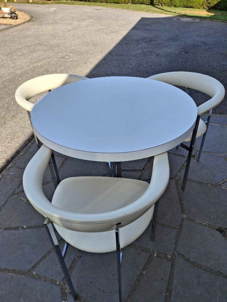 Table, Enlèvement, Comme neuf