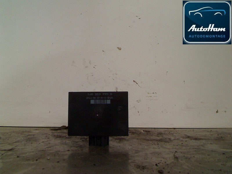 DIVERS RELAIS Volkswagen Bora (1J2) (|1J0959799Q|), Utilisé, Volkswagen