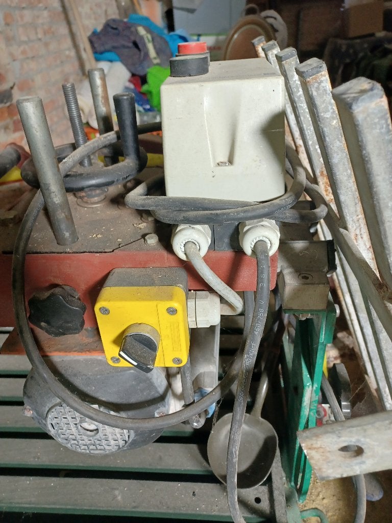 tegelsnijmachine met water, Doe-het-zelf en Bouw, Ophalen