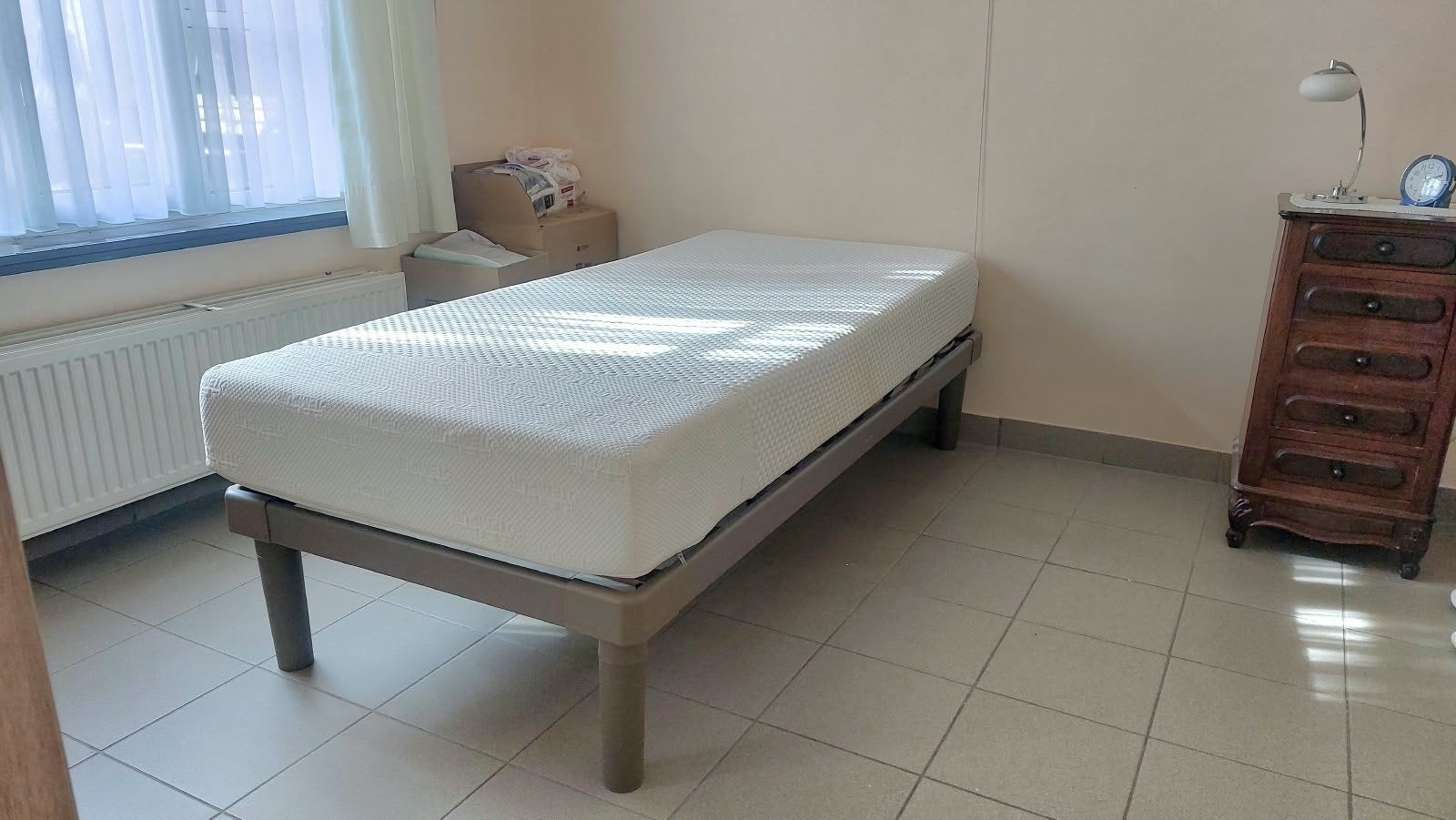 Bed met lattenbodem Tempur, Ophalen, Gebruikt, Eenpersoons